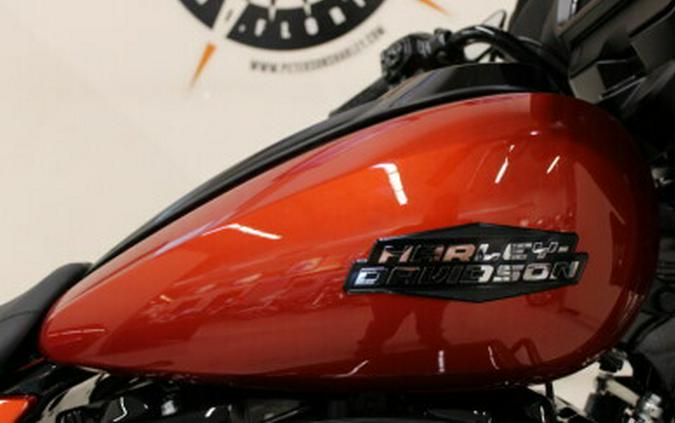 2024 Harley-Davidson® Street Glide® Whiskey Fire