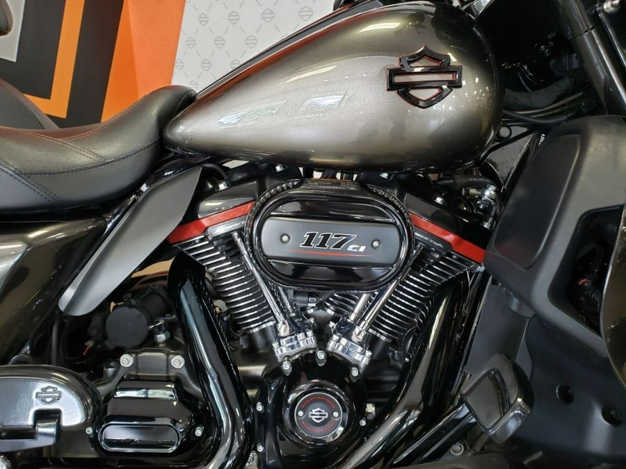 2018 Harley-Davidson Electra Glide® CVO™ Limited