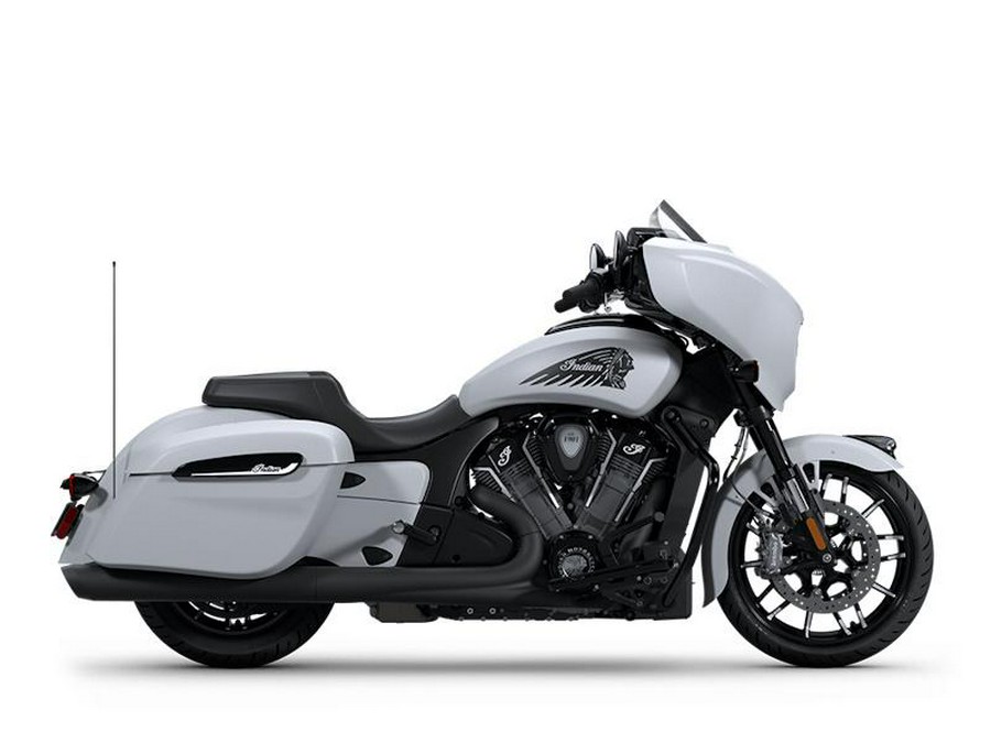 2025 Indian Motorcycle® Chieftain® PowerPlus Dark Horse w/PowerBand Audio Ghost White Metallic Smok