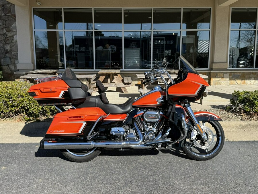2022 Harley-Davidson® CVO™ Road Glide® Limited Wicked Orange Pearl