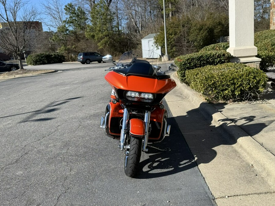 2022 Harley-Davidson® CVO™ Road Glide® Limited Wicked Orange Pearl