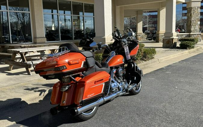2022 Harley-Davidson® CVO™ Road Glide® Limited Wicked Orange Pearl