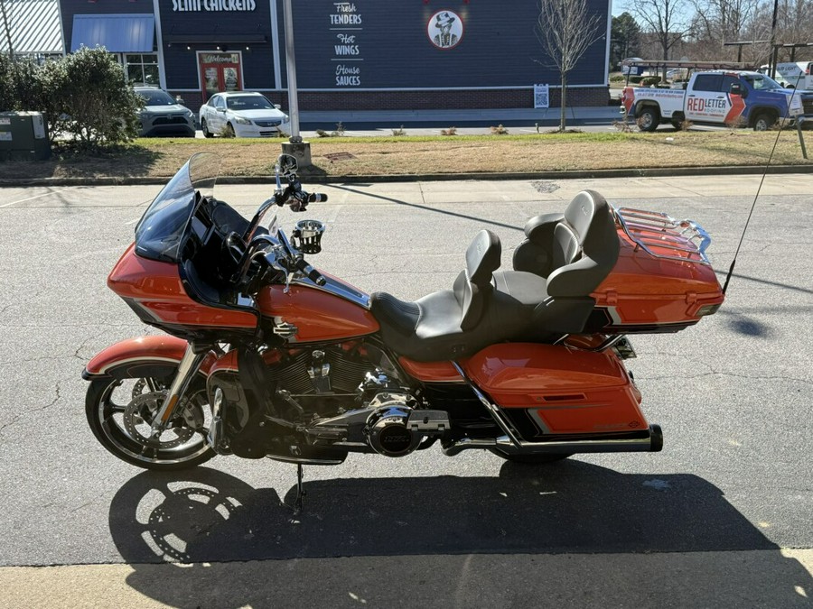 2022 Harley-Davidson® CVO™ Road Glide® Limited Wicked Orange Pearl