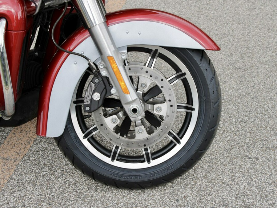 Used 2019 Harley-Davidson Road Glide Ultra Grand American Touring Motorcycle For Sale In Medina, OH