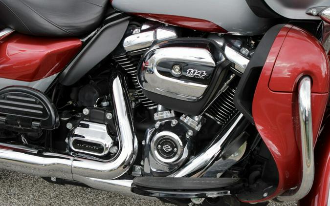 Used 2019 Harley-Davidson Road Glide Ultra Grand American Touring Motorcycle For Sale In Medina, OH