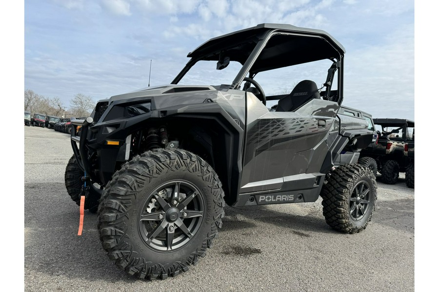 2025 Polaris GENERAL XP 1000 ULTIMATE