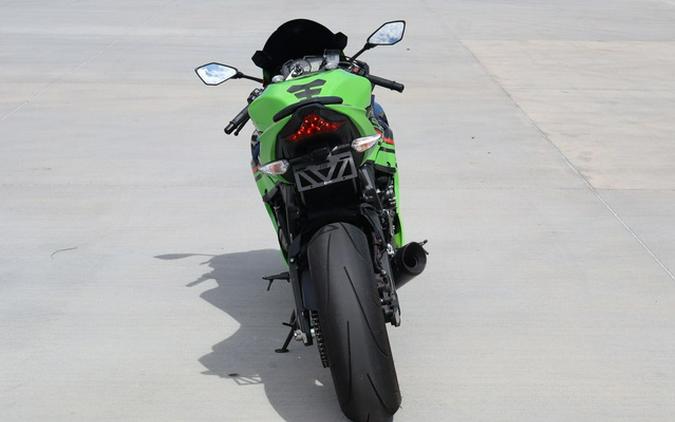 2023 Kawasaki Ninja ZX-6R ABS Metallic Matte Graphenesteel Gray / Black KRT Edition