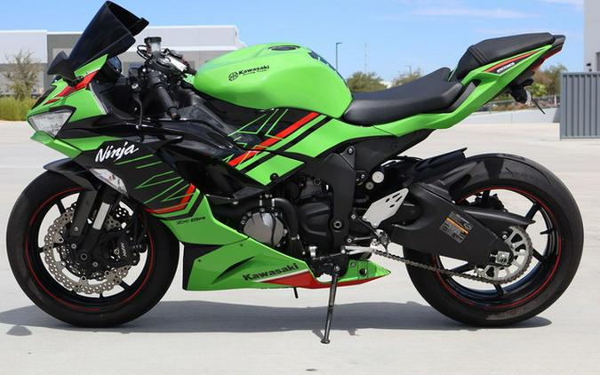 2023 Kawasaki Ninja ZX-6R ABS Metallic Matte Graphenesteel Gray / Black KRT Edition