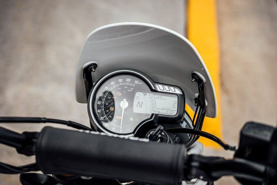 2026 Triumph Scrambler 400 XC