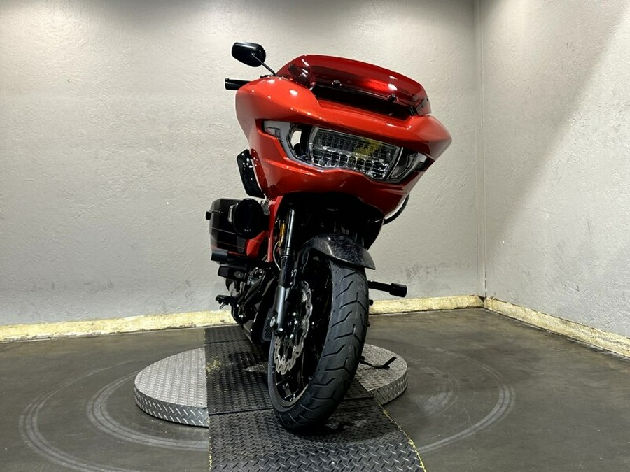 Harley-Davidson® CVO Road Glide ST 2026 FLTRXSTSE 84681636DT CITRUS HEAT W/ PINSTRIPE