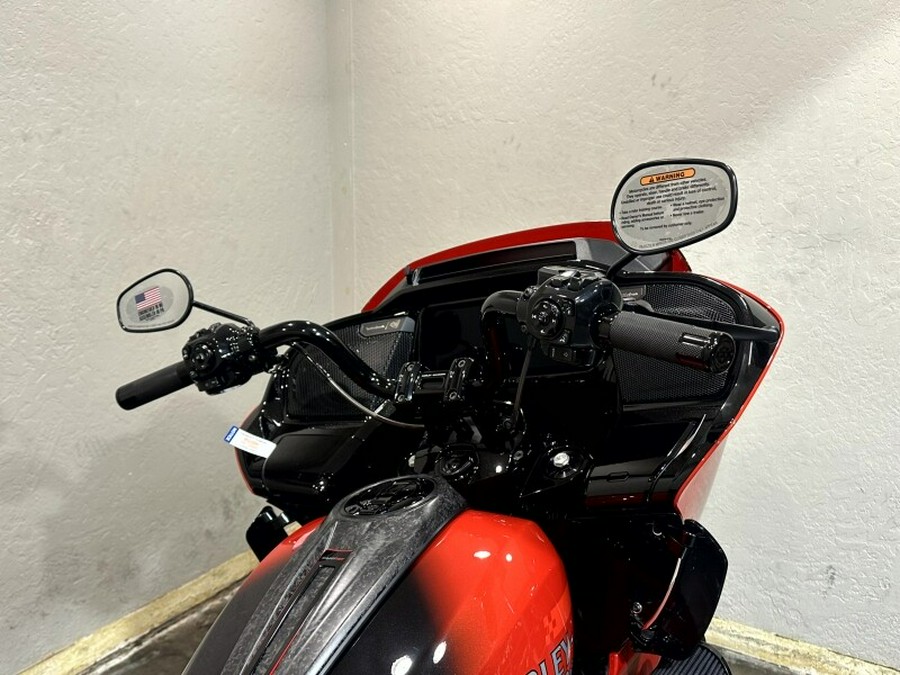Harley-Davidson® CVO Road Glide ST 2026 FLTRXSTSE 84681636DT CITRUS HEAT W/ PINSTRIPE