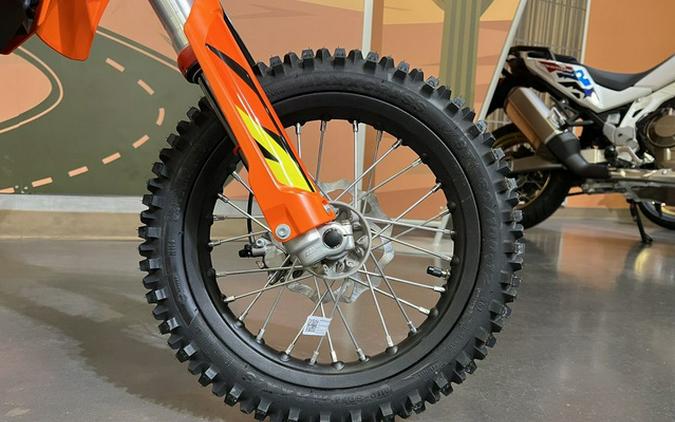 2027 KTM SX E 5