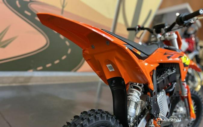 2027 KTM SX E 5