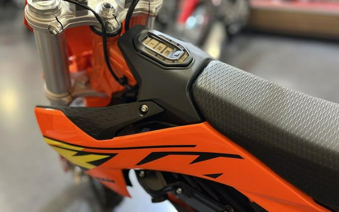 2027 KTM SX E 5