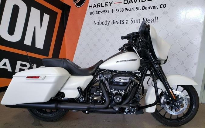 2018 Harley-Davidson Street Glide® Special