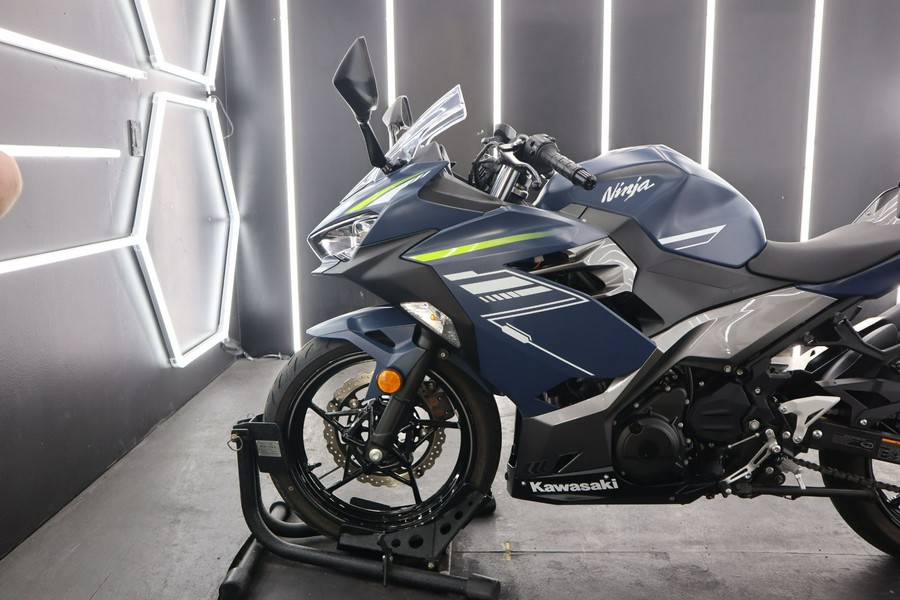 2022 Kawasaki Ninja 400