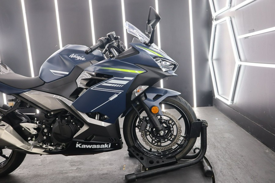 2022 Kawasaki Ninja 400