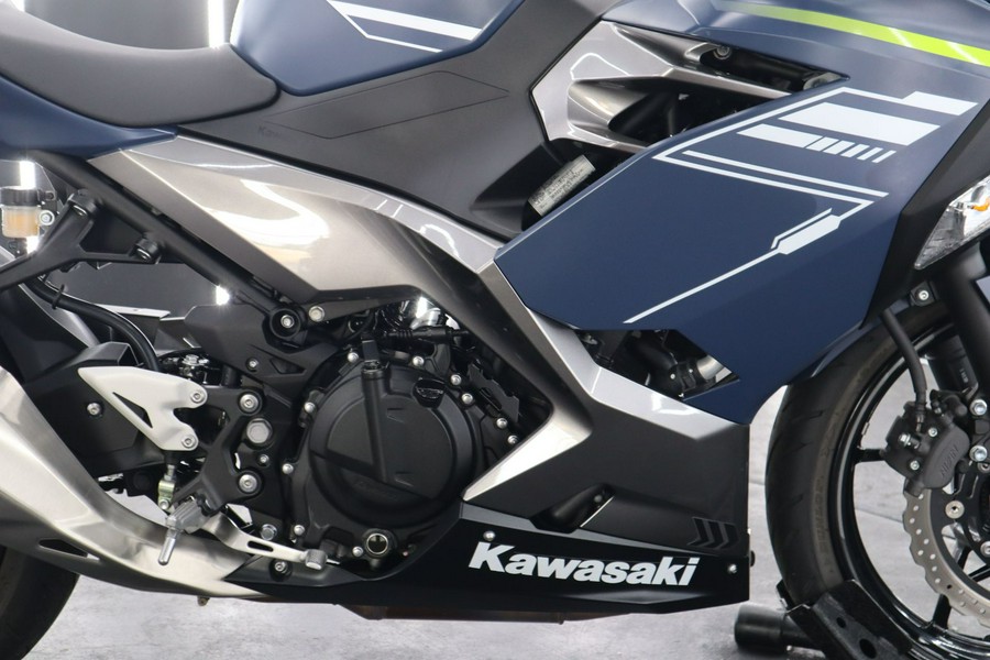 2022 Kawasaki Ninja 400