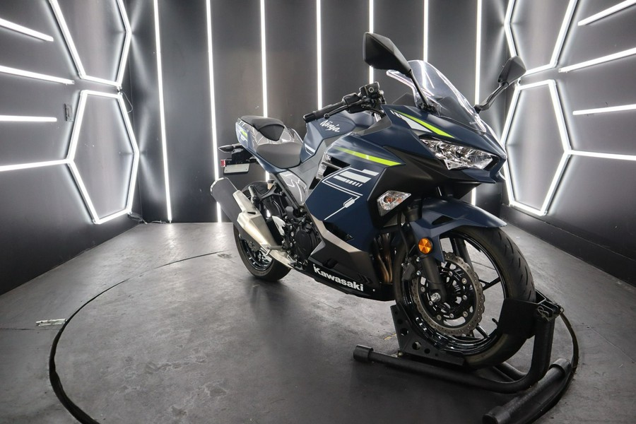 2022 Kawasaki Ninja 400