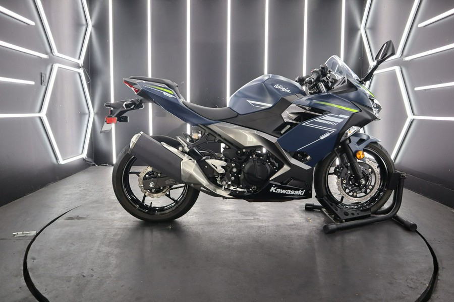 2022 Kawasaki Ninja 400