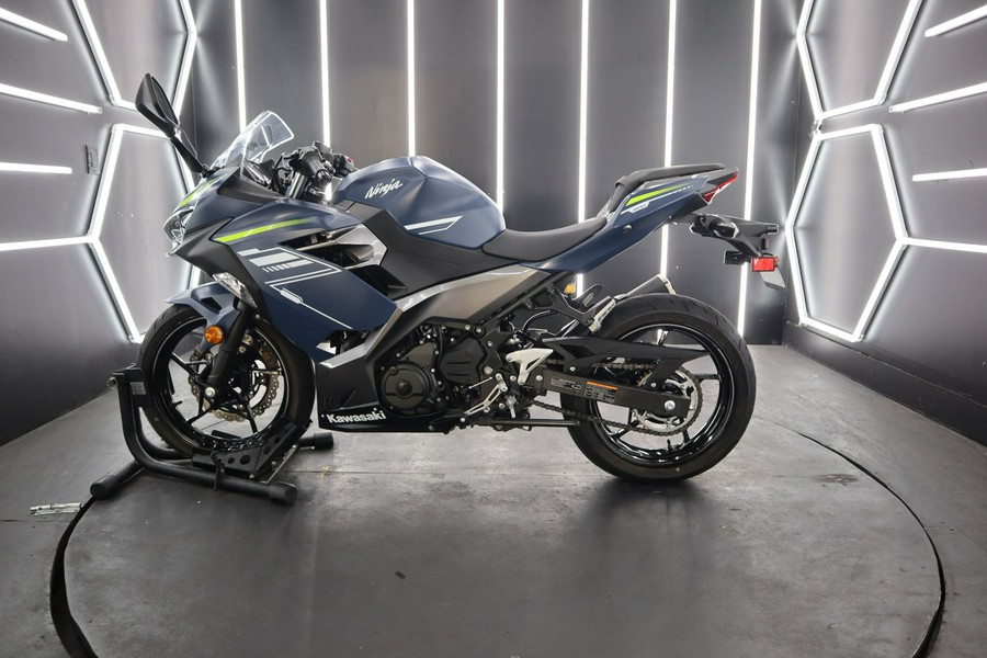 2022 Kawasaki Ninja 400