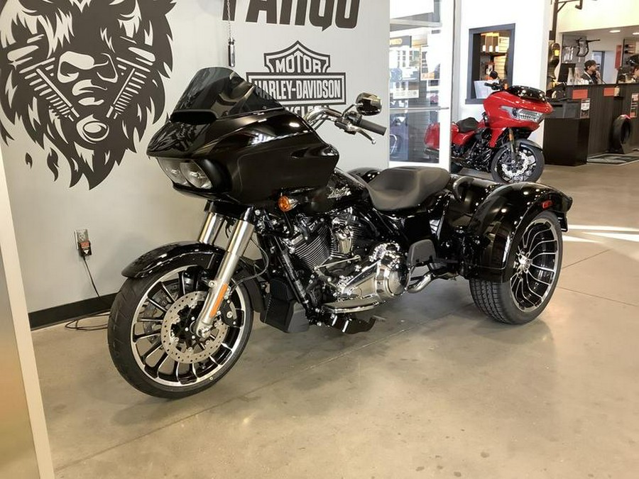 2025 Harley-Davidson® FLTRT - Road Glide® 3