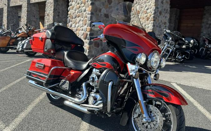 2010 Harley-Davidson FLHTCU - Ultra Classic Electra Glide