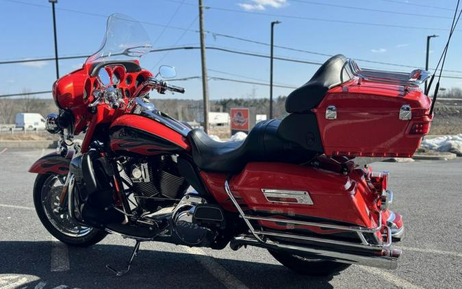 2010 Harley-Davidson FLHTCU - Ultra Classic Electra Glide