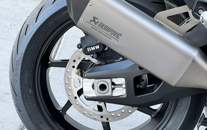 2026 BMW S 1000 XR Light White/M Motorsport