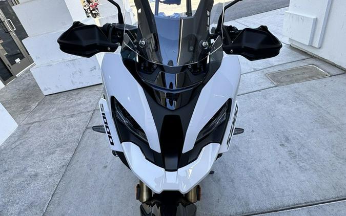 2026 BMW S 1000 XR Light WhiteM Motorsport