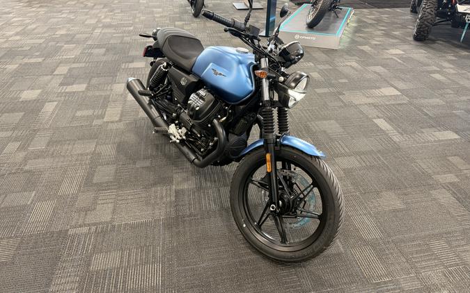 2026 Moto Guzzi V7 Stone