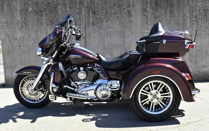 2019 Harley-Davidson Tri Glide Ultra Twisted Cherry