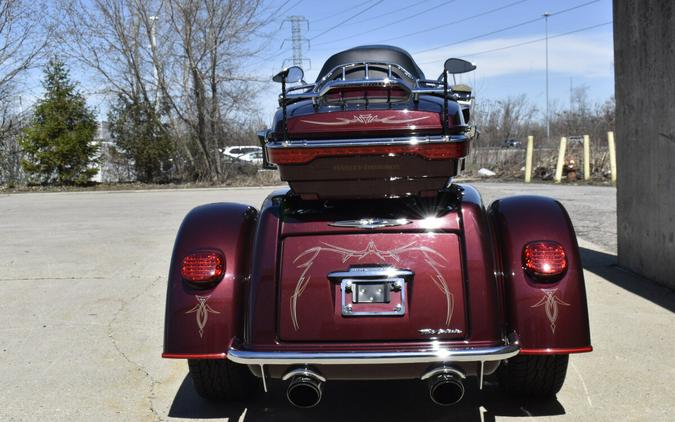 2019 Harley-Davidson Tri Glide Ultra Twisted Cherry