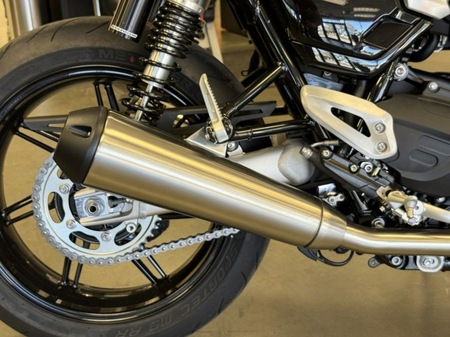 2025 Triumph Speed Twin 1200 Carnival RedSapphire Black