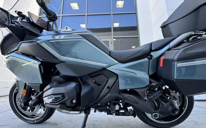 2026 BMW R 1300 RT Option 719 Camargue