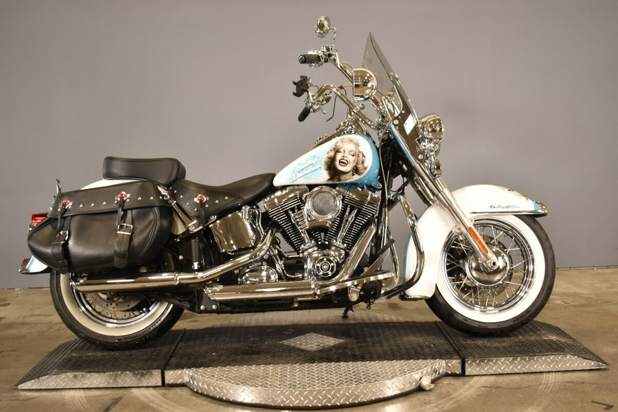 2017 Harley-Davidson Heritage Softail Classic FLSTC