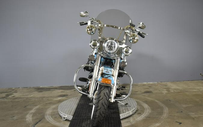 2017 Harley-Davidson Heritage Softail Classic Two-Tone Crushed Ice Pearl/Frosted Teal Pearl