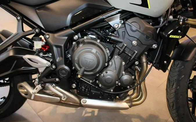 2026 Triumph Trident 660 Stone grey