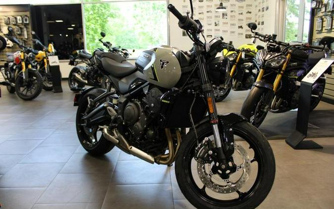 2026 Triumph Trident 660 Stone grey