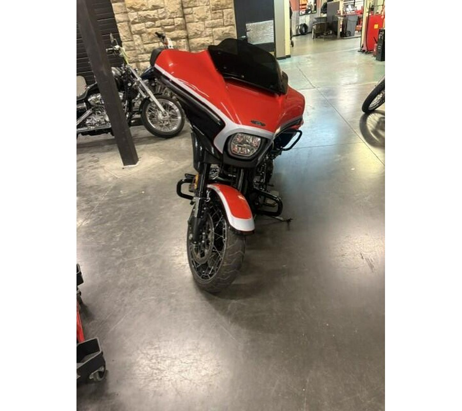 FLHXSE 2024 CVO™ Street Glide®
