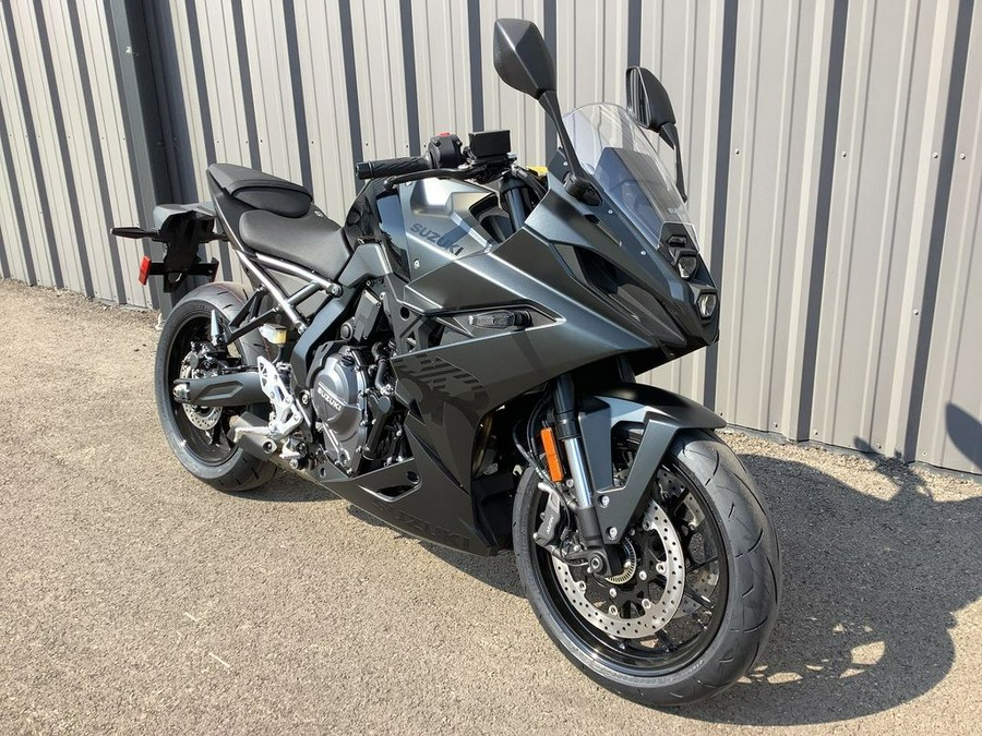 2025 Suzuki GSX-8R