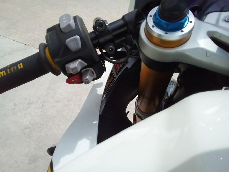 2022 Triumph Speed Triple 1200 RR