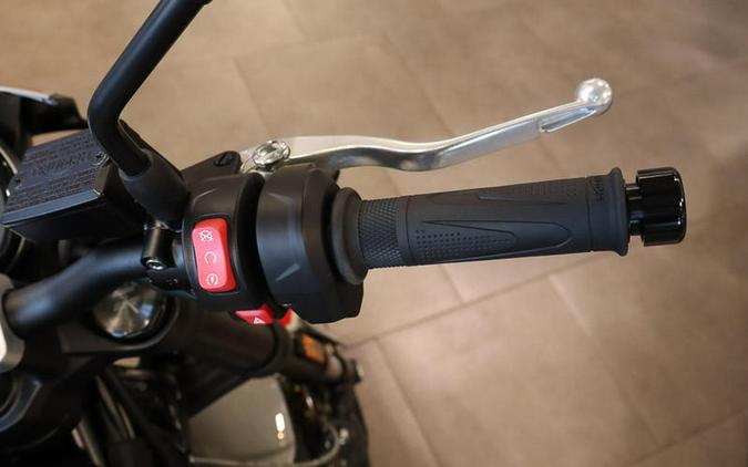 2026 Triumph Trident 800 Jet black
