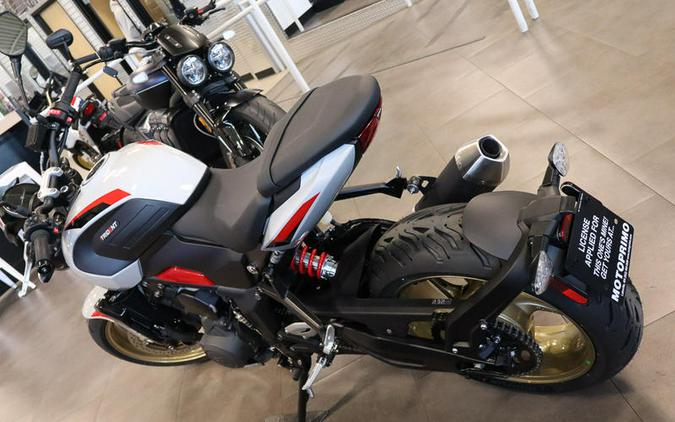2026 Triumph Trident 800 Jet black
