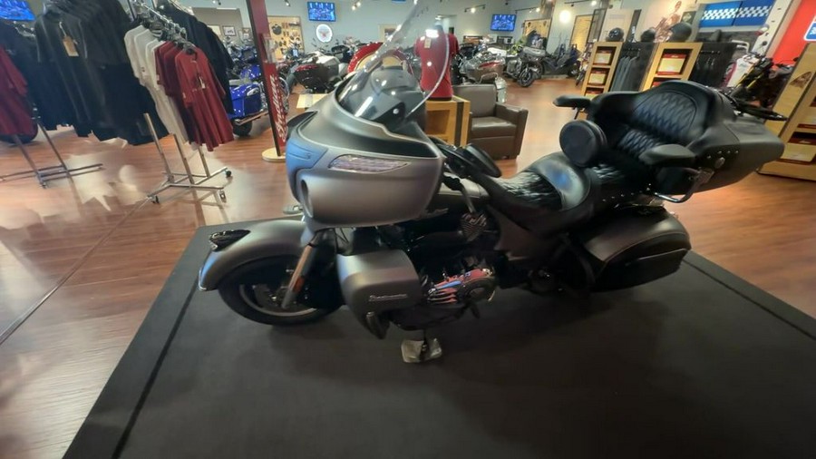 2019 Indian Motorcycle® Roadmaster® Steel Gray Smoke / Thunder Black Smoke