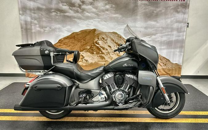 2019 Indian Motorcycle® Roadmaster® Steel Gray Smoke / Thunder Black Smoke