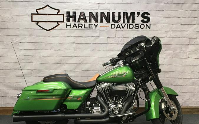 2015 Harley-Davidson Street Glide Custom Colour Radioactive Green FLHX