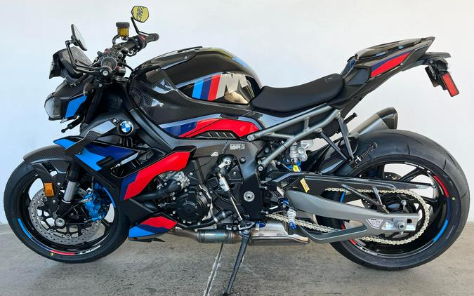 2026 BMW M1000R