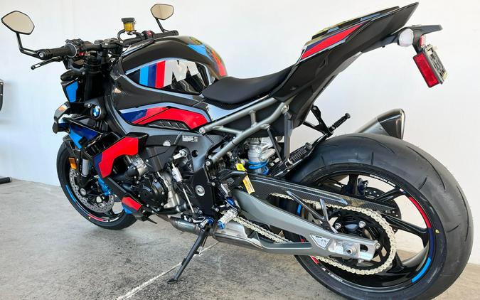 2026 BMW M1000R