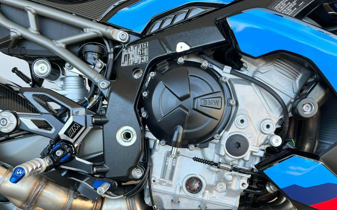 2026 BMW M1000R